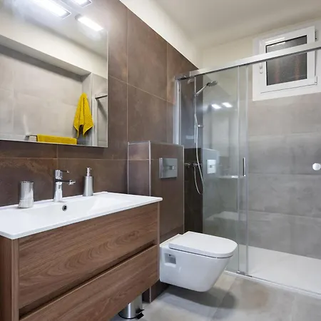 Stunning Flat Next To The Beach-ocean Views Διαμέρισμα *