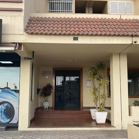 Διαμέρισμα Stunning Flat Next To The Beach-ocean Views