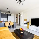Stunning Flat Next To The Beach-ocean Views Apartmán