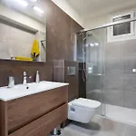 Stunning Flat Next To The Beach-ocean Views Apartmán *