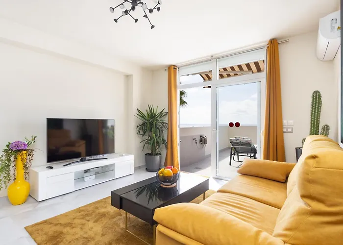 Stunning Flat Next To The Beach-ocean Views Los Cristianos (Tenerife)